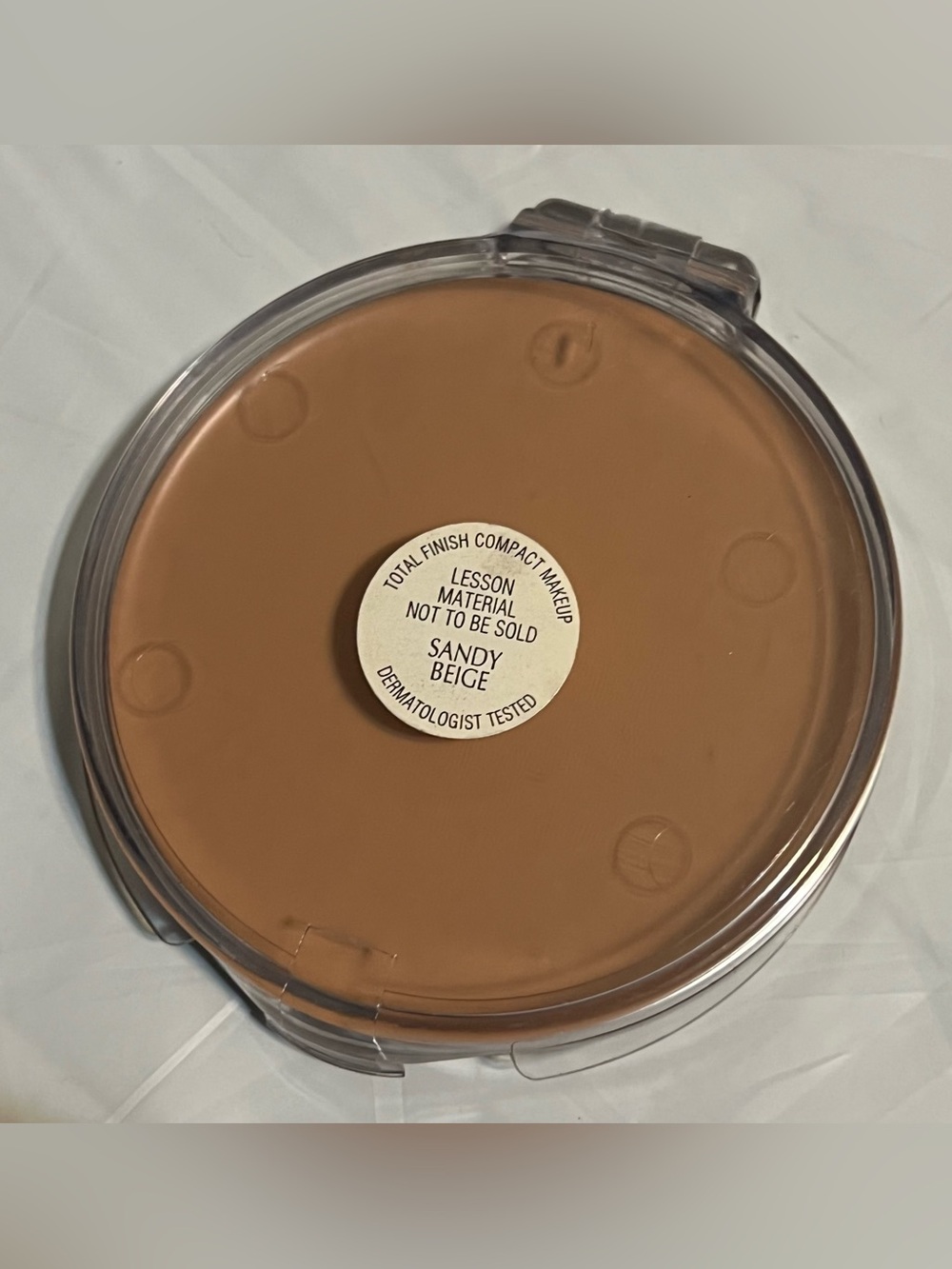 Merle Norman Total Finish Compact Makeup Sandy Beige